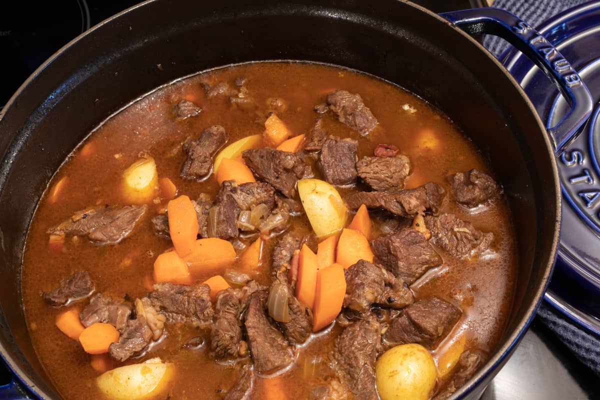 Dutch Oven Beef Stew with Carrots and Potatoes Dutch Oven Beef Stew with Carrots and Potatoes